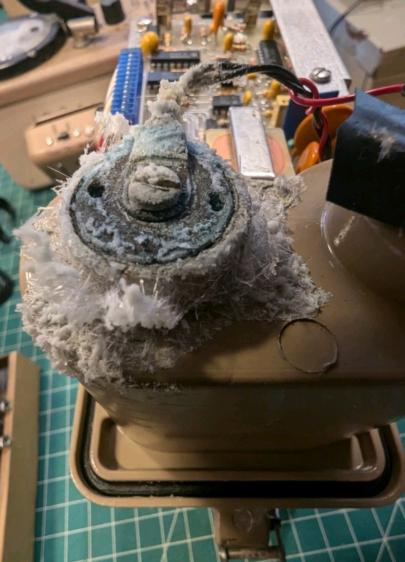 1x REPAIR Battery Compartment for LUDLUM Meters model 3, 12, 14C, 2241 etc.