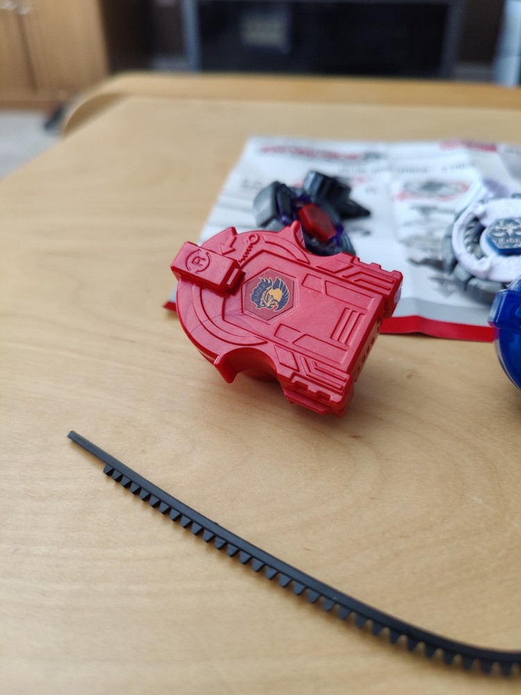 Hasbro Beyblade Metal Wing Smash 2 Pack Earth Eagle Dark Libra