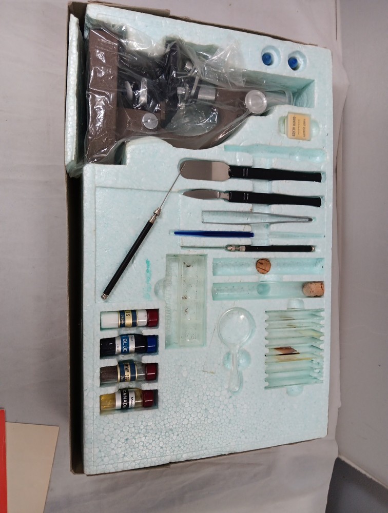 1967 Empire Microscope Set Model 642 B