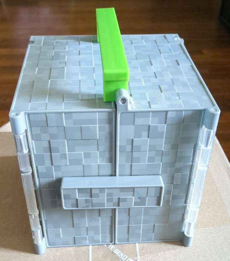 Minecraft Mini Figure Collector Case Stone Cube Playset Storage & Display Box
