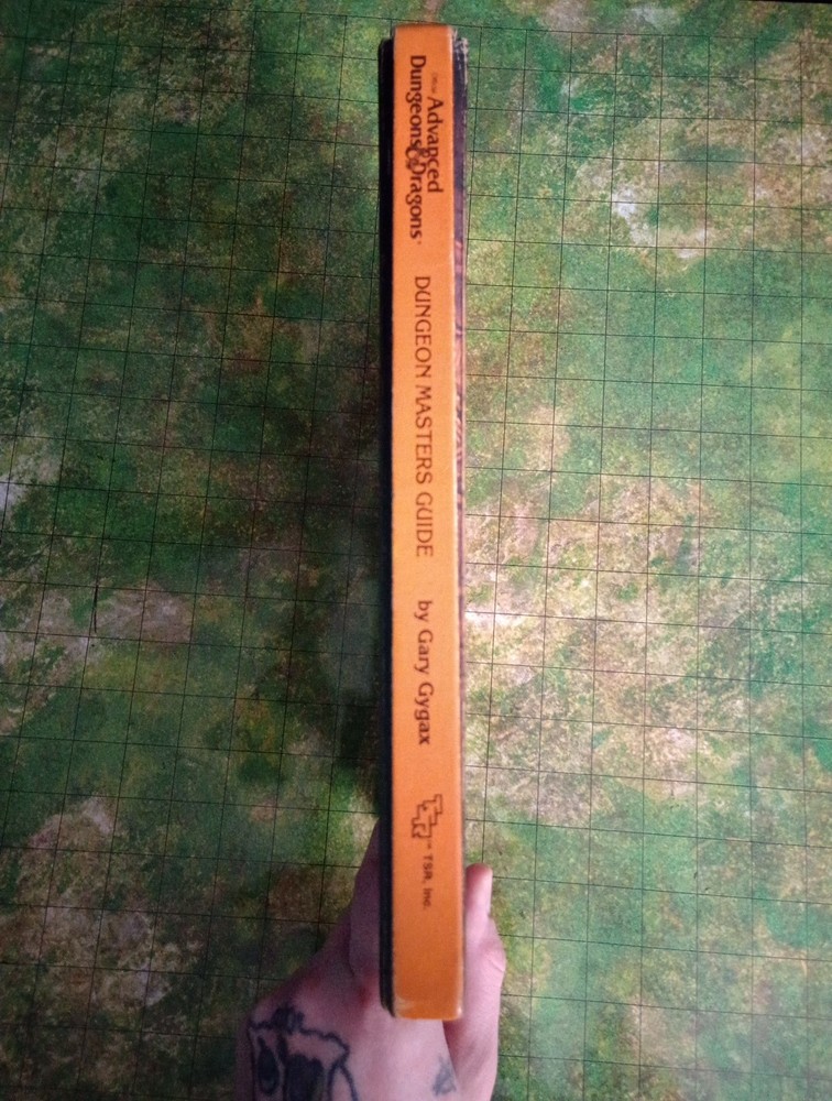 Advanced Dungeons & Dragons Dungeon Masters Guide Revised Edition Dec 1979 TSR