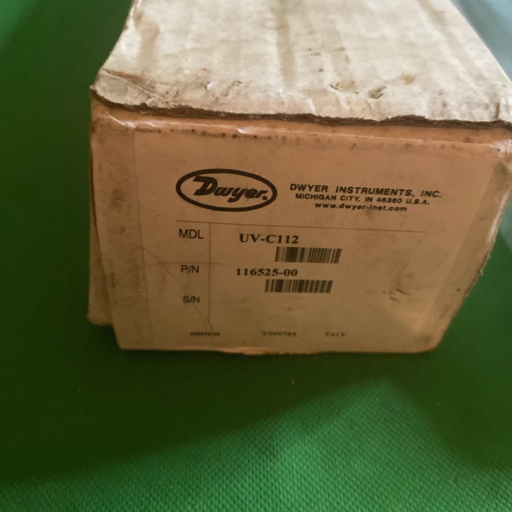 Dwyer Model UV-D112 Flowmeter