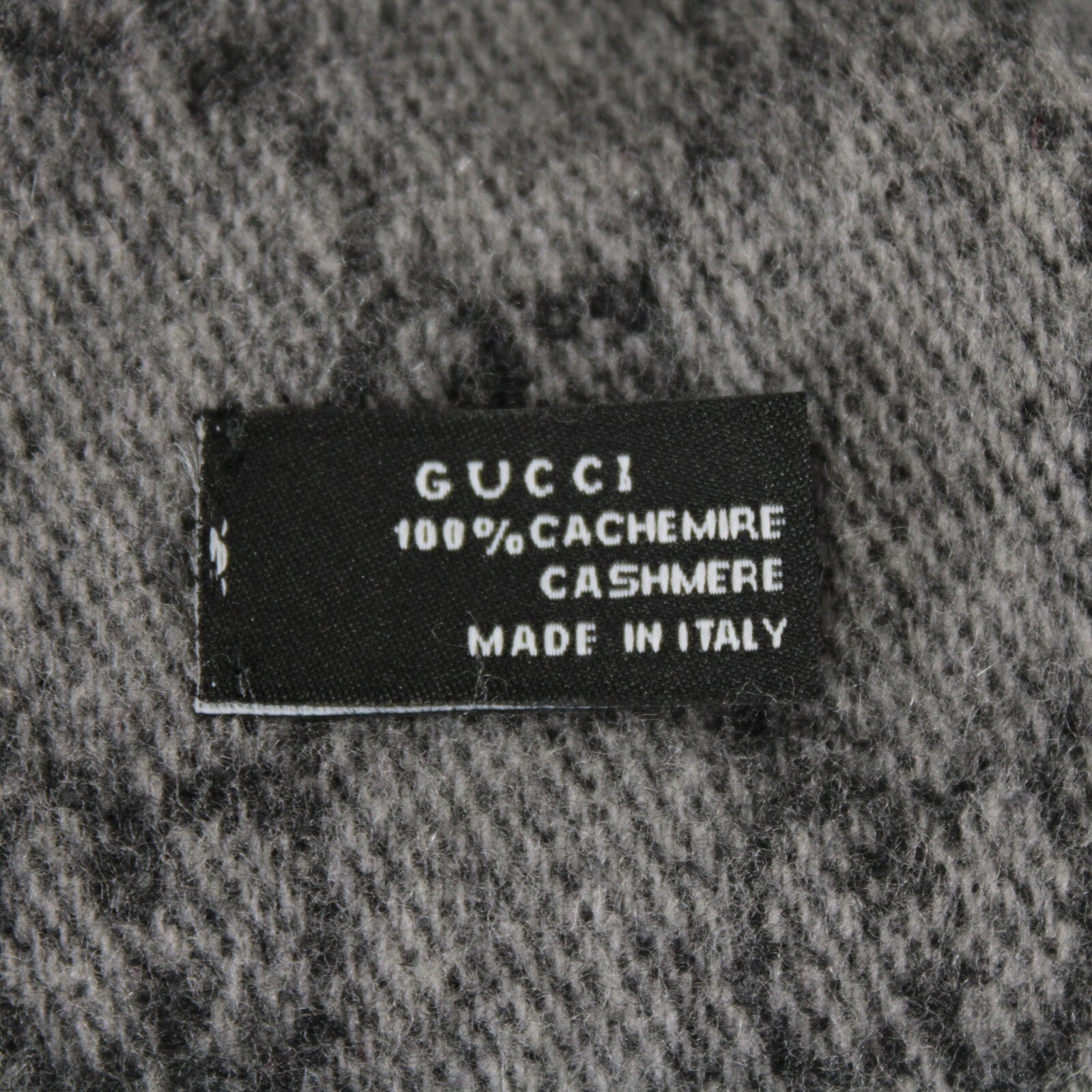 Gucci NWT 100% Cashmere Monogram & Stripe Scarf One Size in Gray / Red / Green