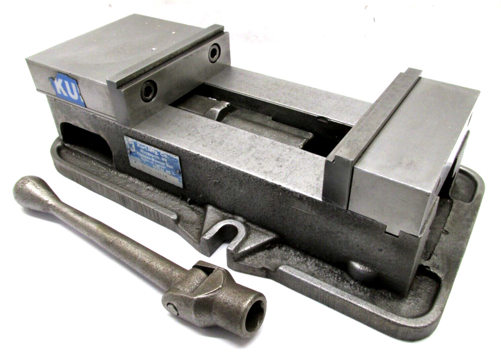 KURT ANGLOCK 6" MILLING MACHINE VISE w/ JAWS & HANDLE - #D675