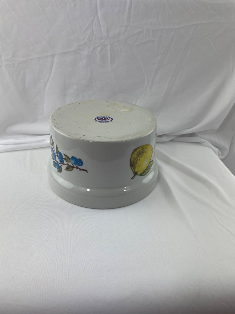 Round 1 Quart Cordon Bleu BIA Casserole Dish. Missing lid.