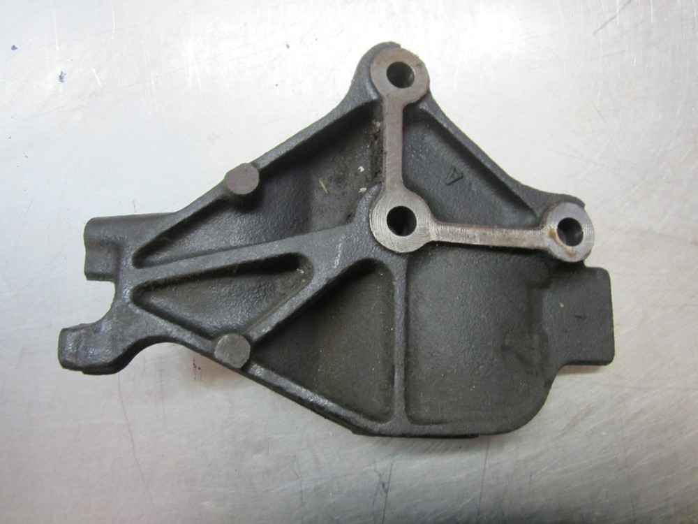 Accessory Bracket From 1998 Honda Odyssey 2.3