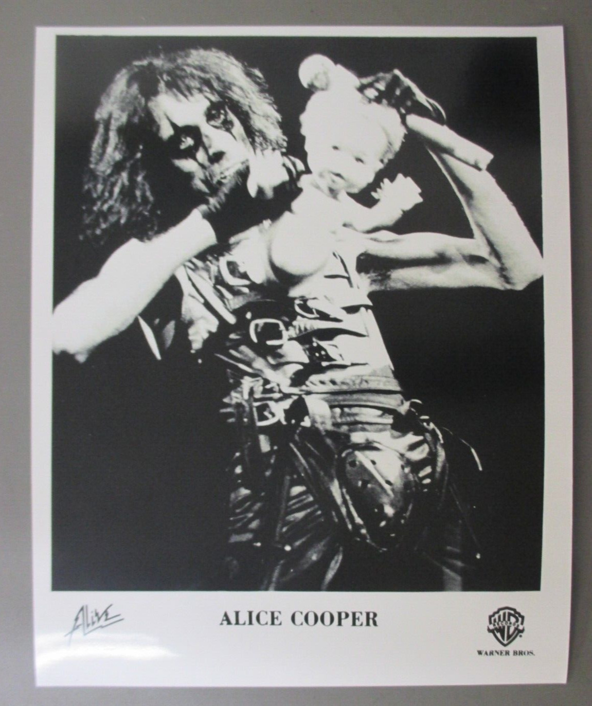 Alice Cooper black & white 8 X 10 glossy promo photo with doll !