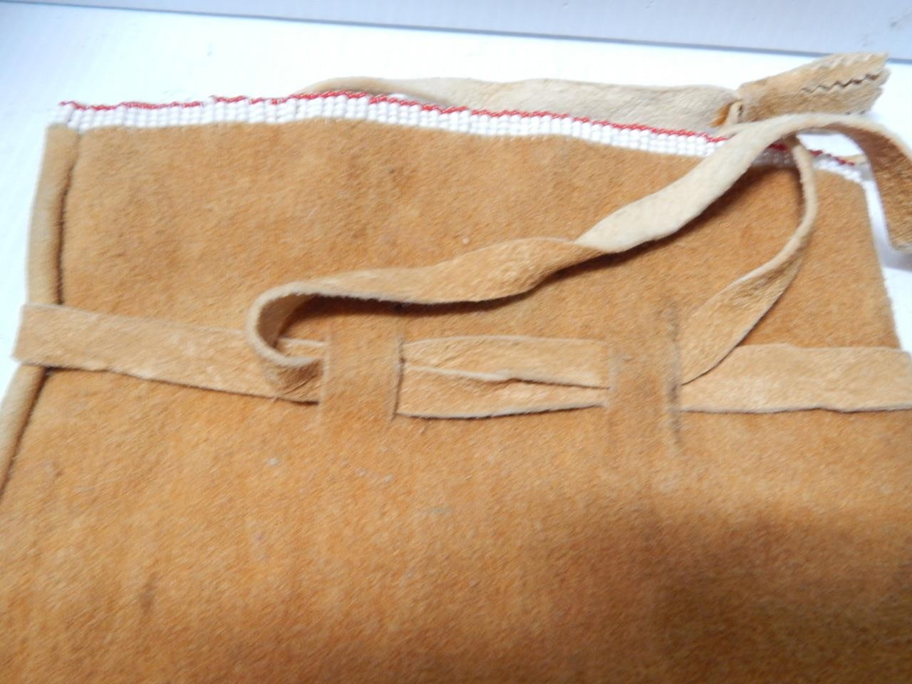 MID CENTURY PLAINS CREE INDIAN PONY BEADED TOBACCO BAG / POUCH - CLEAN !