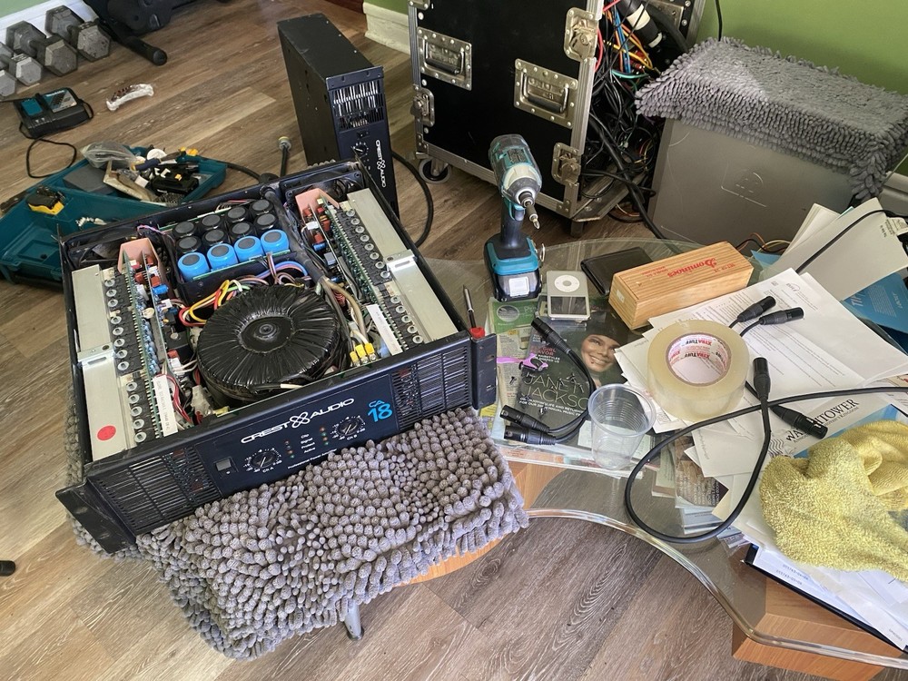 Crest CA18 Professional Power Amplifier