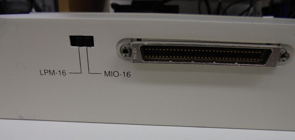 National Instruments BNC-2090 Rack Mounted BNC Terminal Block