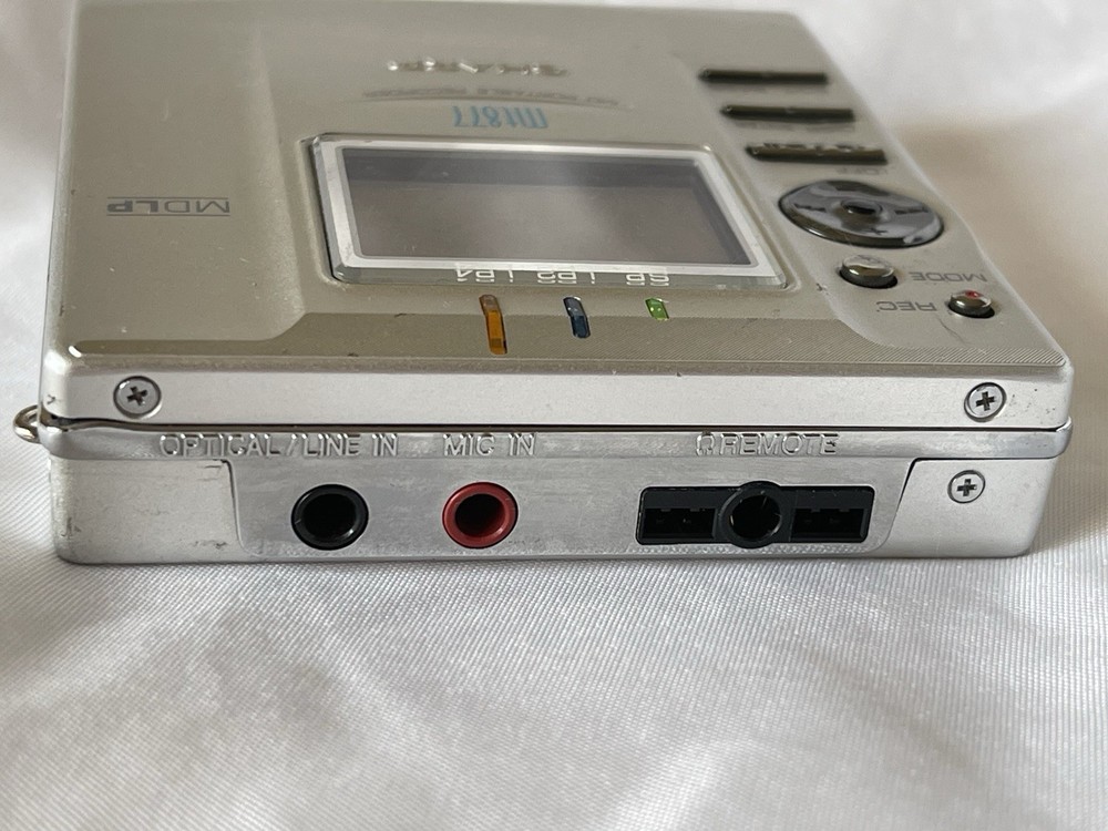 SHARP MD-MT877 MD PORTABLE DIGITAL RECORDER Tested Works