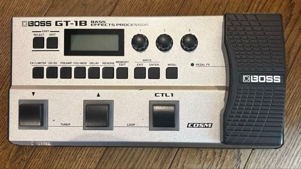 BOSS GT-1B Bass Multi Effects Processor Guitar Pedal Compact Performance Unit
