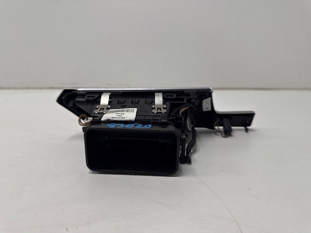 MERCEDES E CLASS DASH VENT W212 2009-2013 DASH VENT RIGHT SIDE OUTER A2126801727