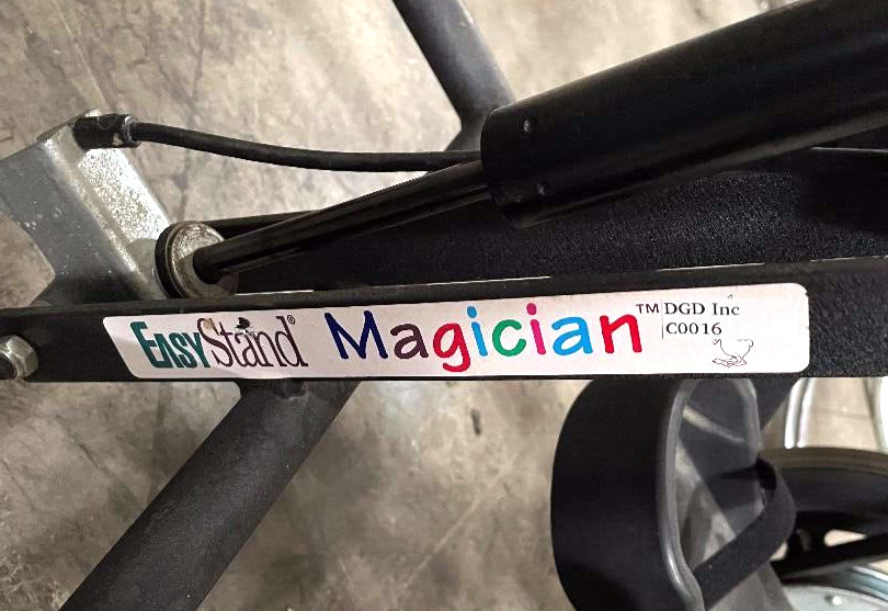 Easy Stand Self-propelled Magician- C0016x