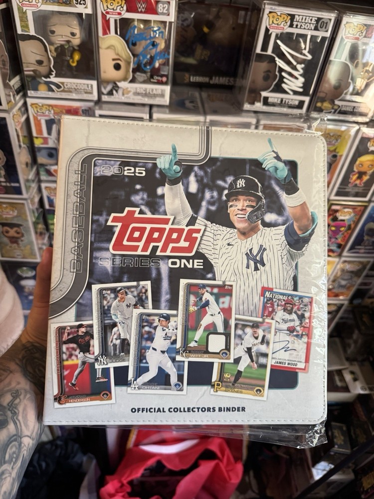 2025 Topps Series 1 Binder