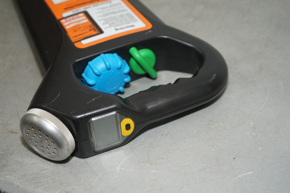 ^ Radiodetection C.A.T + Cable Locator #X5232