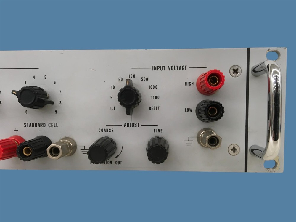 Fluke 750A Reference Voltage Divider
