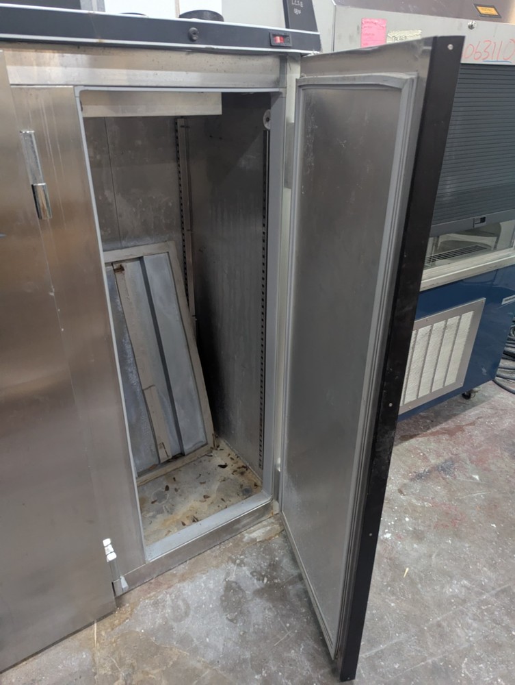 Assorted Restaurant Equipment