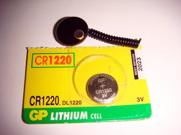 Mini Spy Audio Bug – 300m Wireless UHF Transmitter, Hidden Mic, Made in Israel