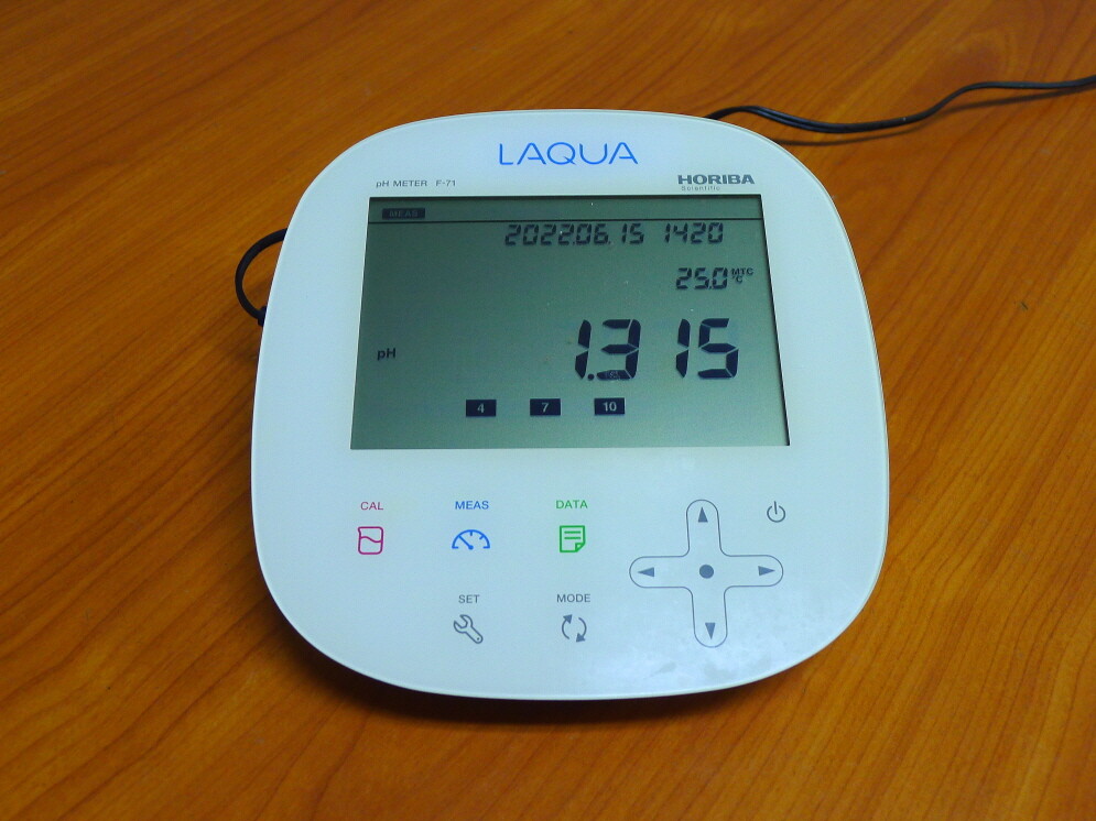Horiba Model F-71  pH meter