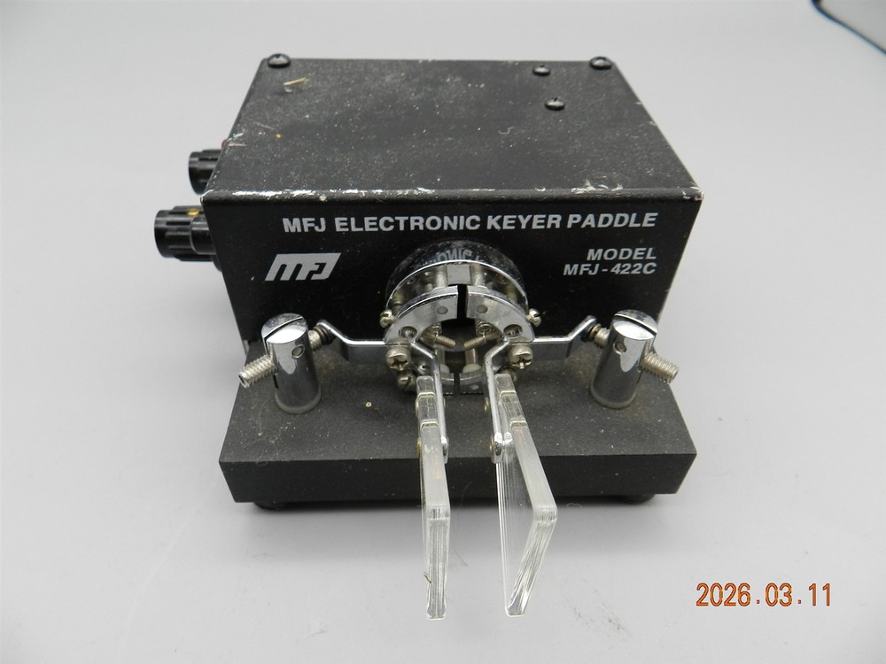 MFJ Electronic Keyer Model MFJ-422C with Bencher BY-1 Iambic Paddle