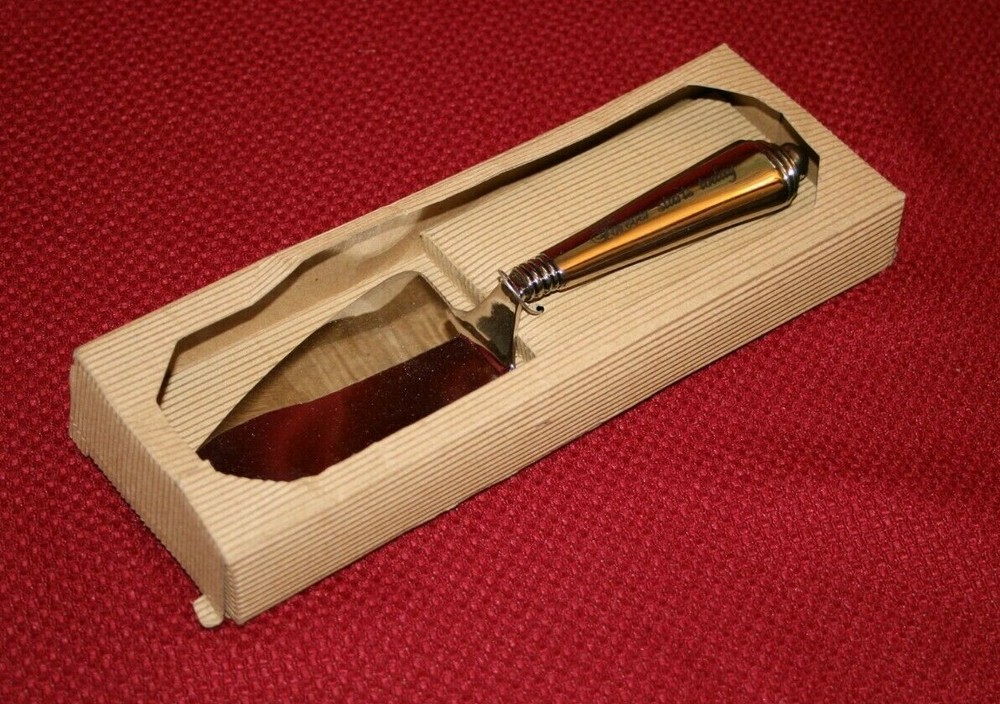 Wedding Cake Server "Forever Starts Today"