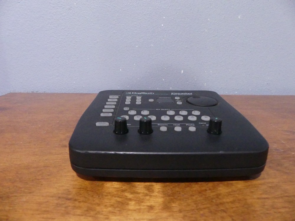 DigiTech Vocalist Performer Vocal Harmony Processor w/ Power Adapter Works Great