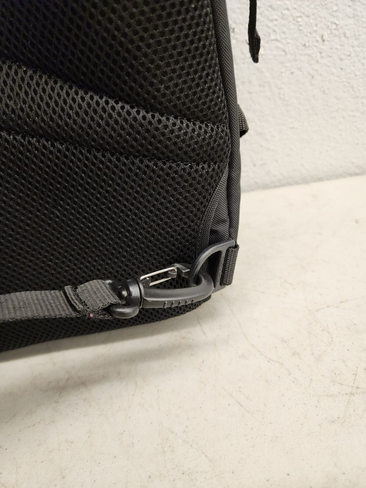 Case Logic DSS-103 Luminosity Large Sling Backpack (Black)