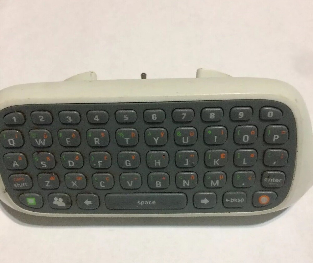 Microsoft Xbox 360 Chatpad Keyboard Controller Attatchment White X814365-001