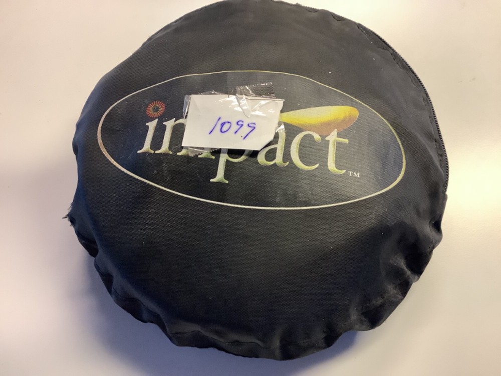 Impact 20” Reflector Silver/White