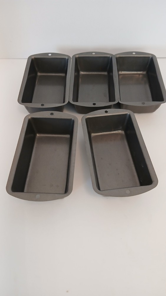 5 Piece Non Stick Mini Bread Pans. 5.5" X3"