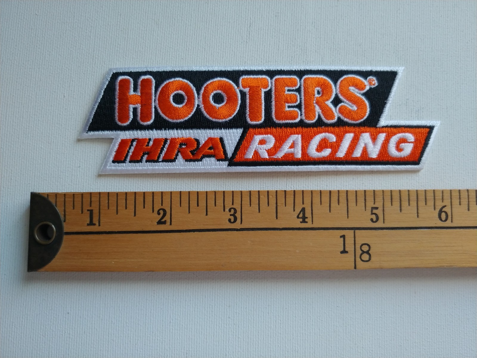 1 HOOTERS HOOTER'S RESTAURANT IHRA RACING SPONSOR HOT ROD PATCH CREST ECUSSON
