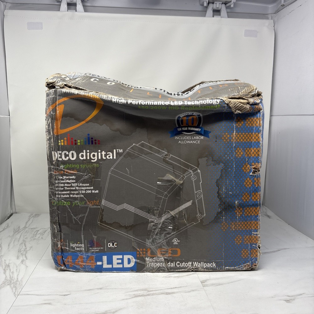 Deco Medium Trapezoidal Cut-Off Wall PackD444-LED