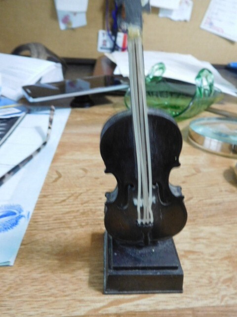 Miniature Violin Instrument Metal Pencil Sharpener