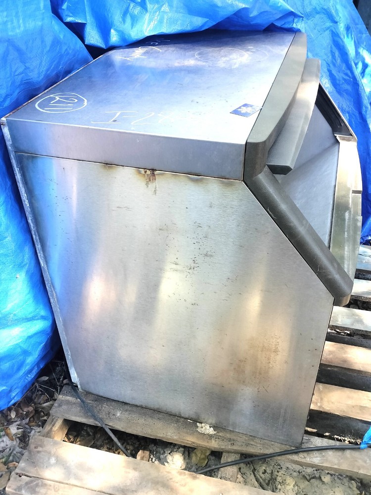 Manitowoc Undercounter Ice Maker Cube Machine Bin - 280 Pounds - QD0272A