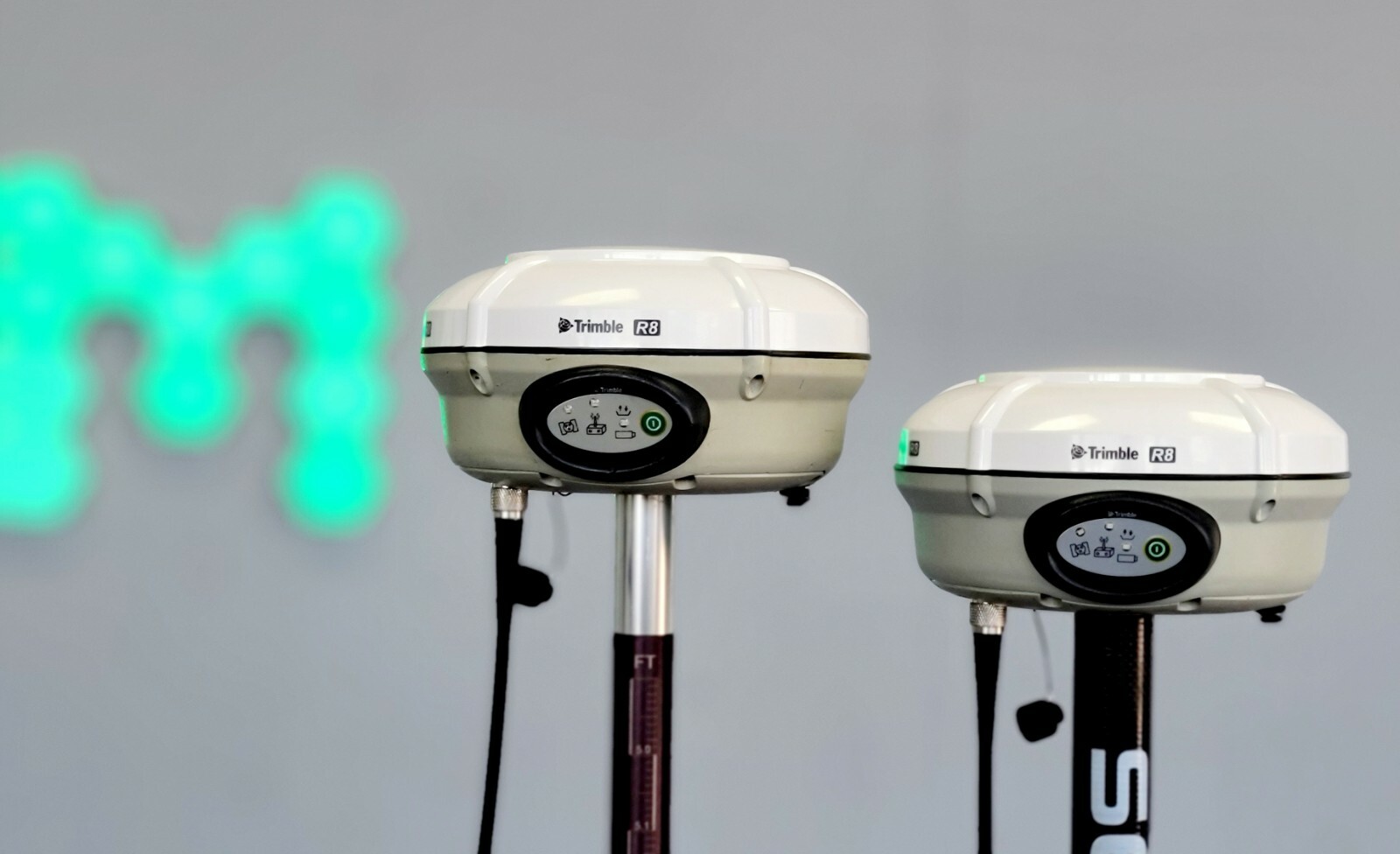 Trimble Dual R8 Model 4 GPS GNSS Galileo Base Rover RTK System TSC3 450-470MHz