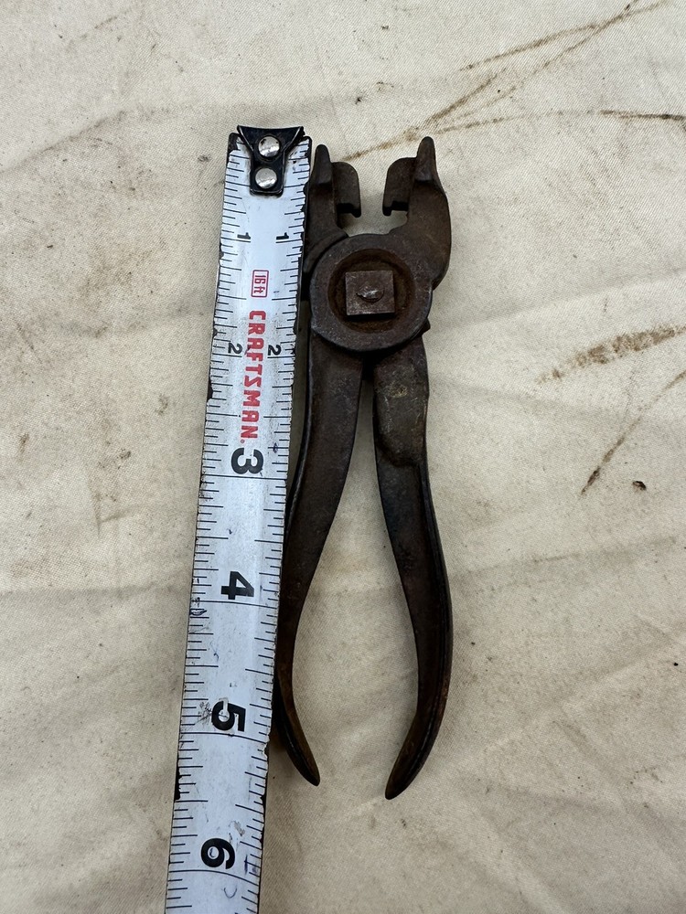 Vintage HOG RING Pliers?