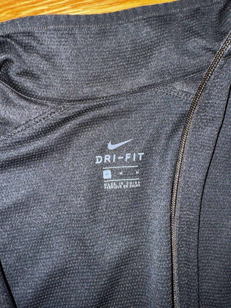 Nike Zip-Up Jacket Black - size Medium
