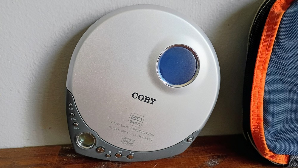 COBY (CX-CD316) Portable CD Player LCD Anti-Skip ➕ Belt Loop Case Rugged Outback