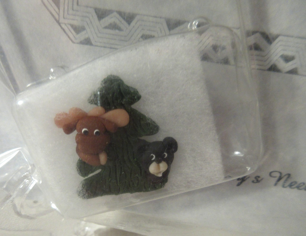 Nancy's Needle IN THE WOODS Counted Thread Pattern w/ Button