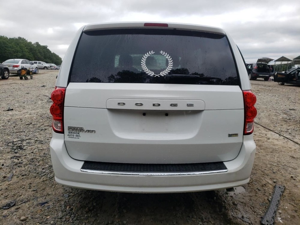 CARAVAN 2016 Glove Box 4843631