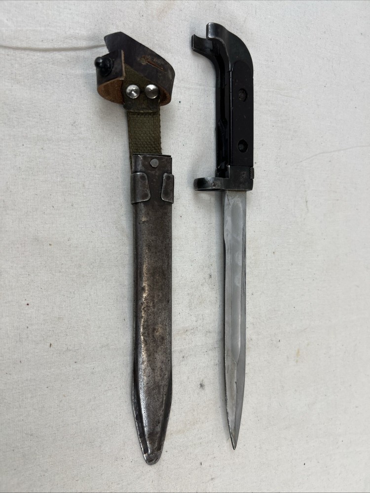 EARLY TYPE EAST GERMAN BAYONET WITH SCABBARD