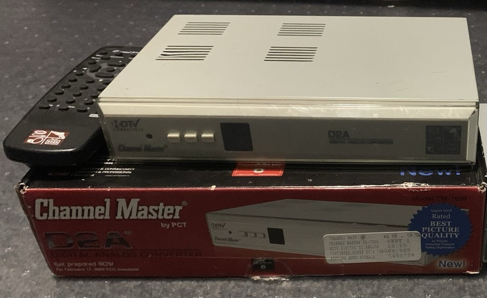 Channel Master Digital to Analog D2A converter CM-7000 w/ Remote