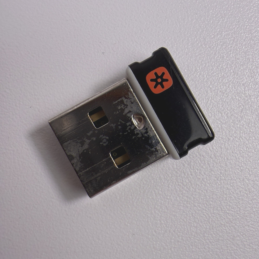 Logitech MK710 Wireless Keyboard Bundle With T620 Mouse & Unifying Receiver