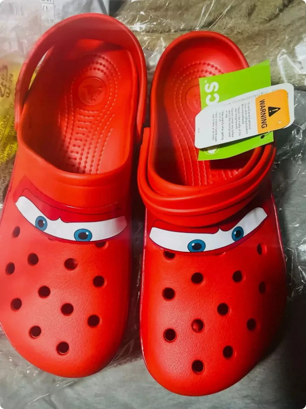 Crocs MCqueen Red Slip-on Unisex