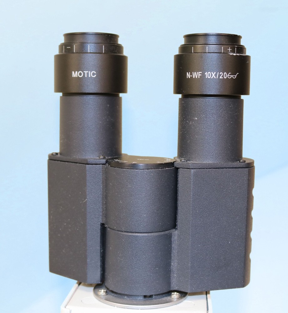 Motic AE2000 TRI trinocular inverted microscope, 2 objectives