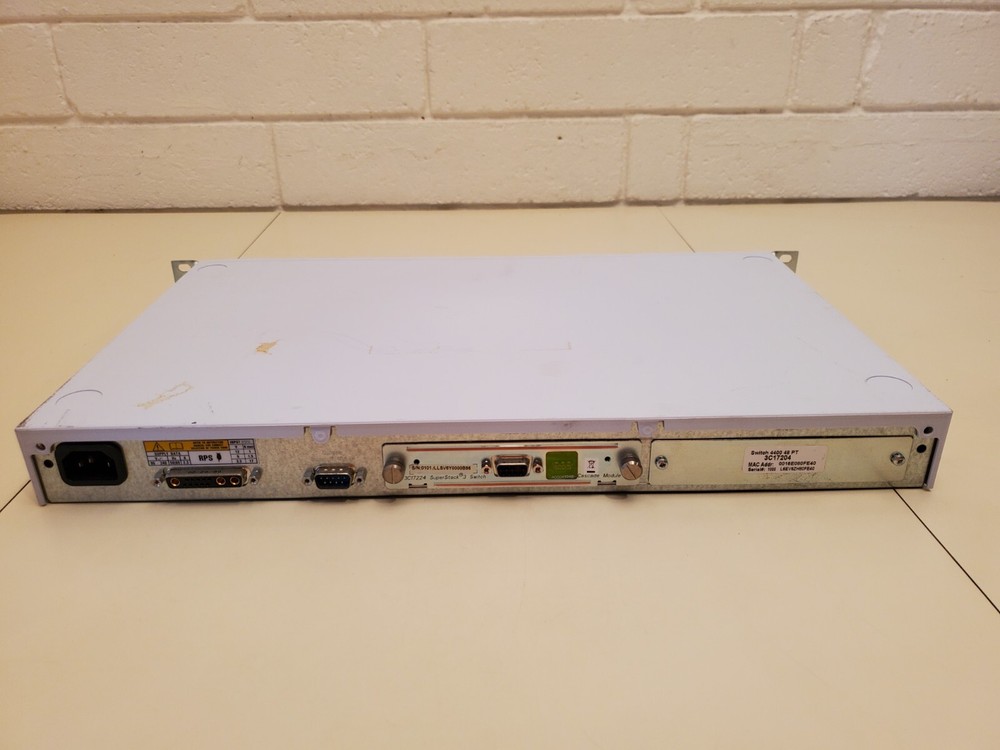 3COM SWITCH 4400 SUPERSTACK 3 3C17204 RACK 48-PORT with CASCADE EXTENDER 3C17226
