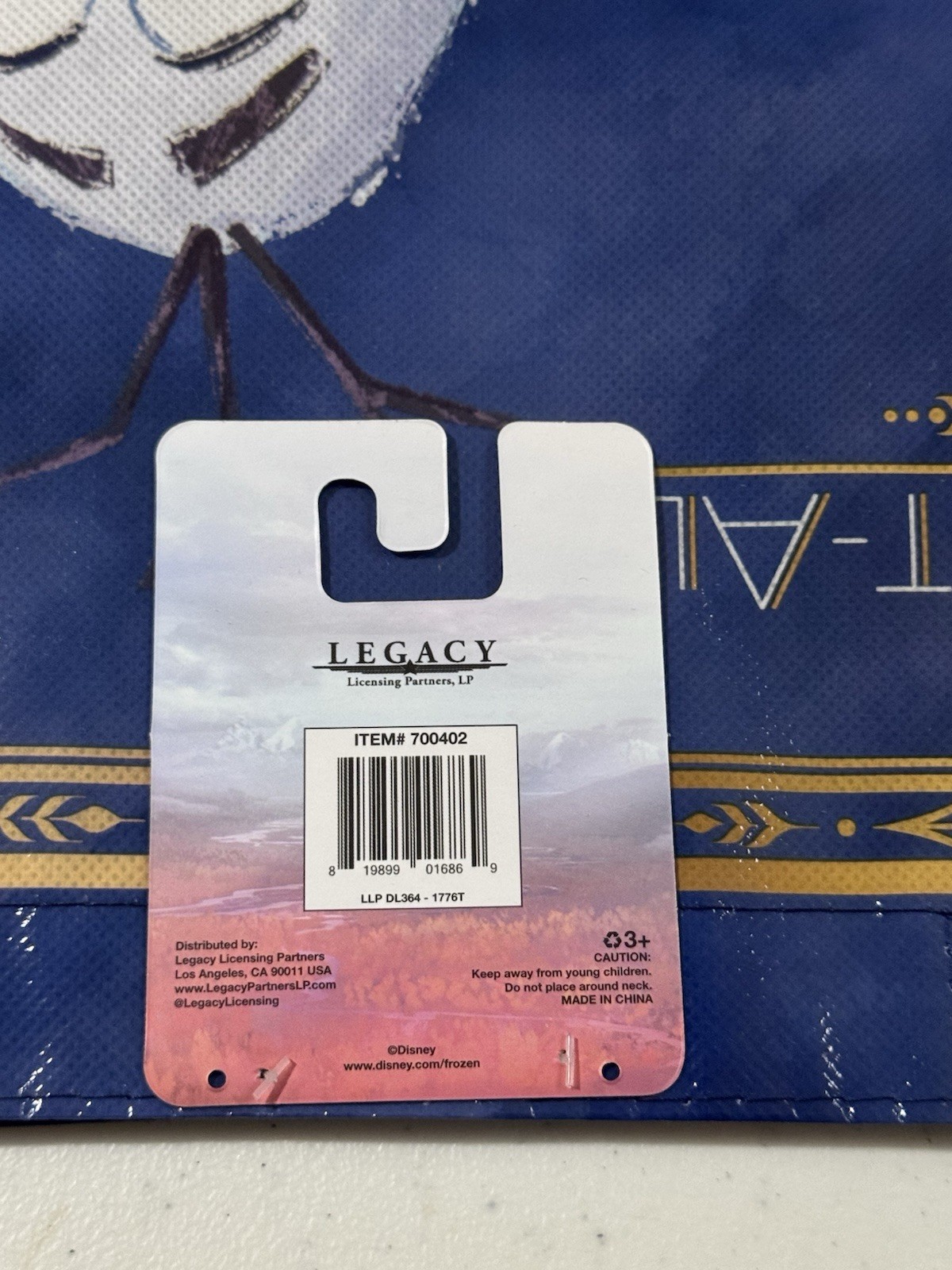 Disney Frozen Olaf "Snow-It-All" tote bag made of polypropylene 13X15X6 inches