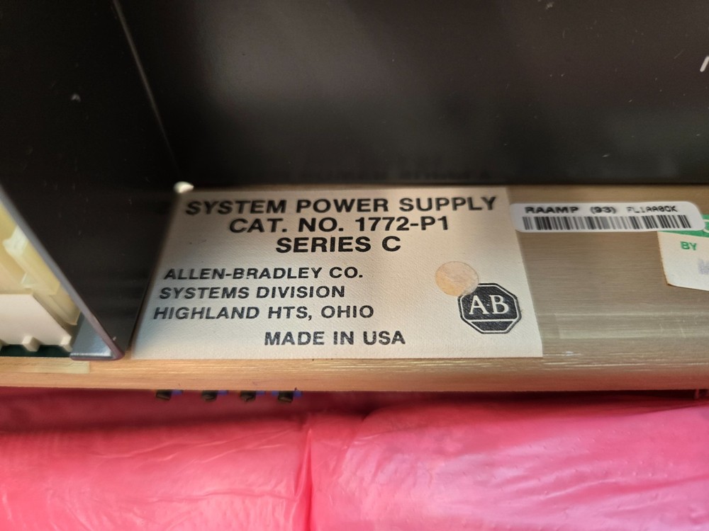 ALLEN-BRADLEY 1772-P1 SYSTEM POWER SUPPLY