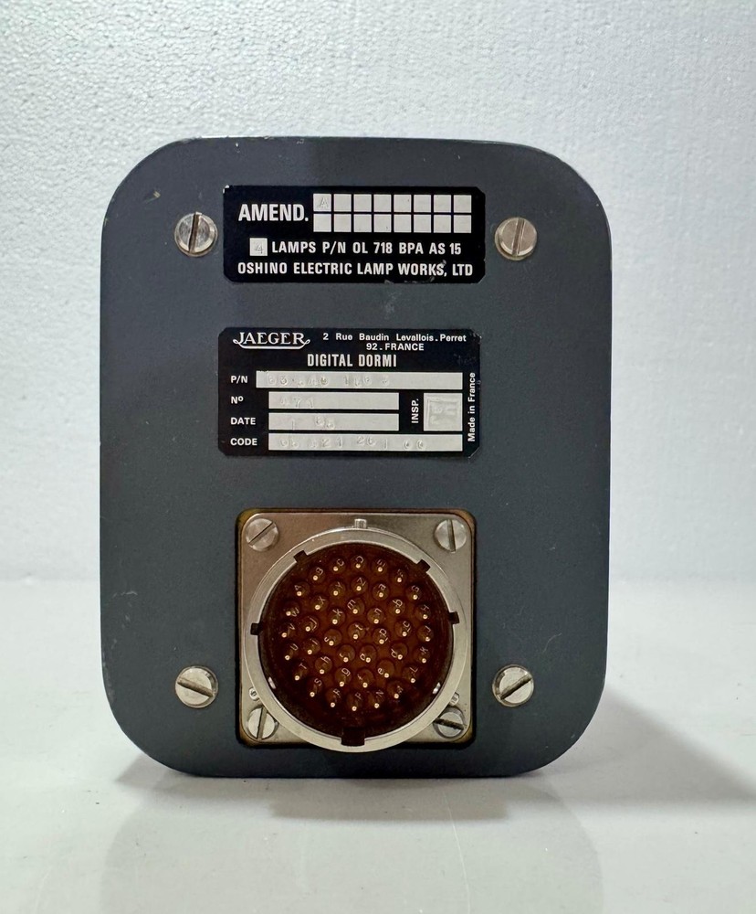 Vintage Boeing 747 VOR/DME Indicator - Avionics Training Equipment